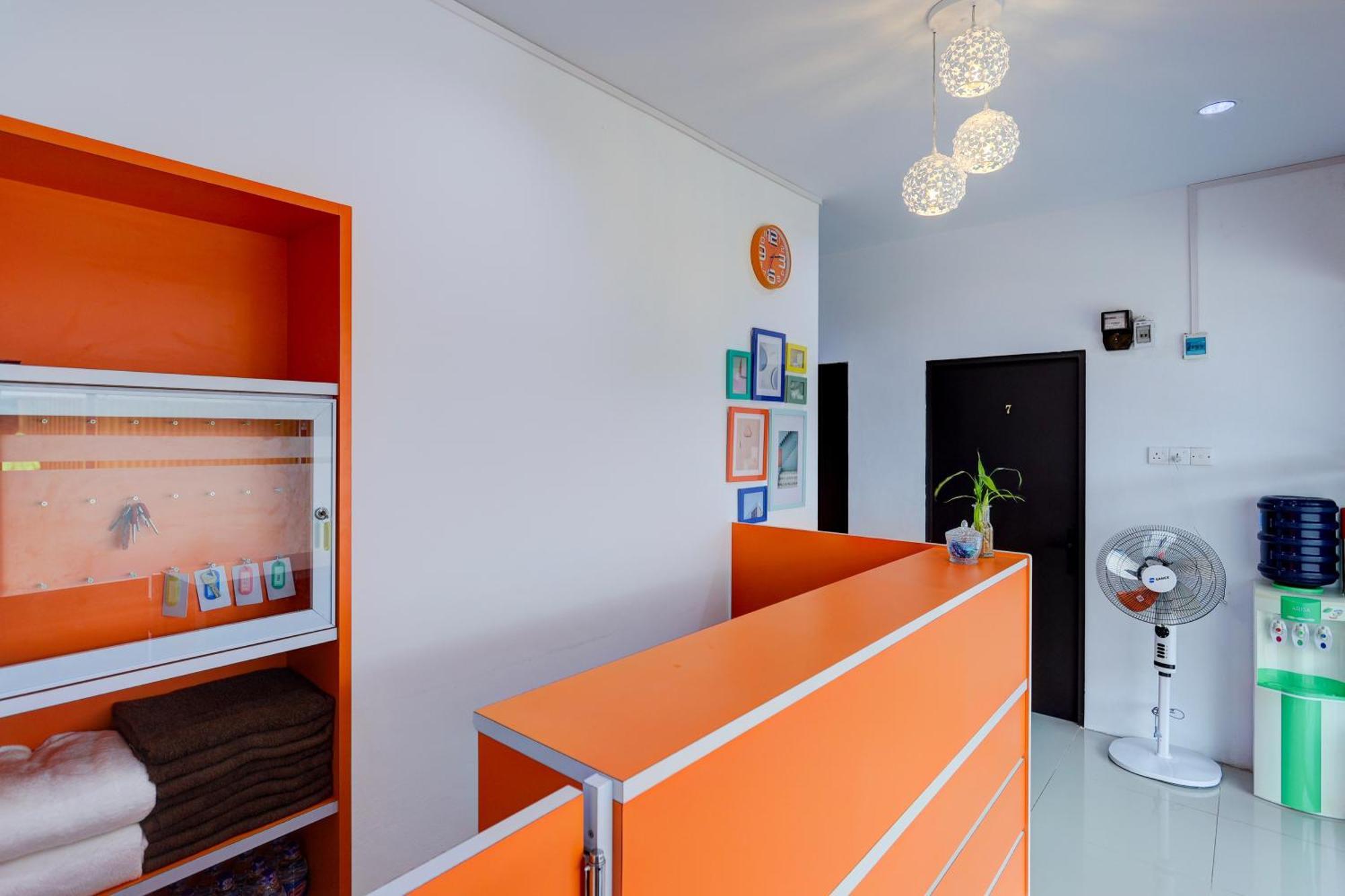 Super Oyo Capital O 93076 Batam Backpacker Guesthouse 2 Pembunuh Buitenkant foto