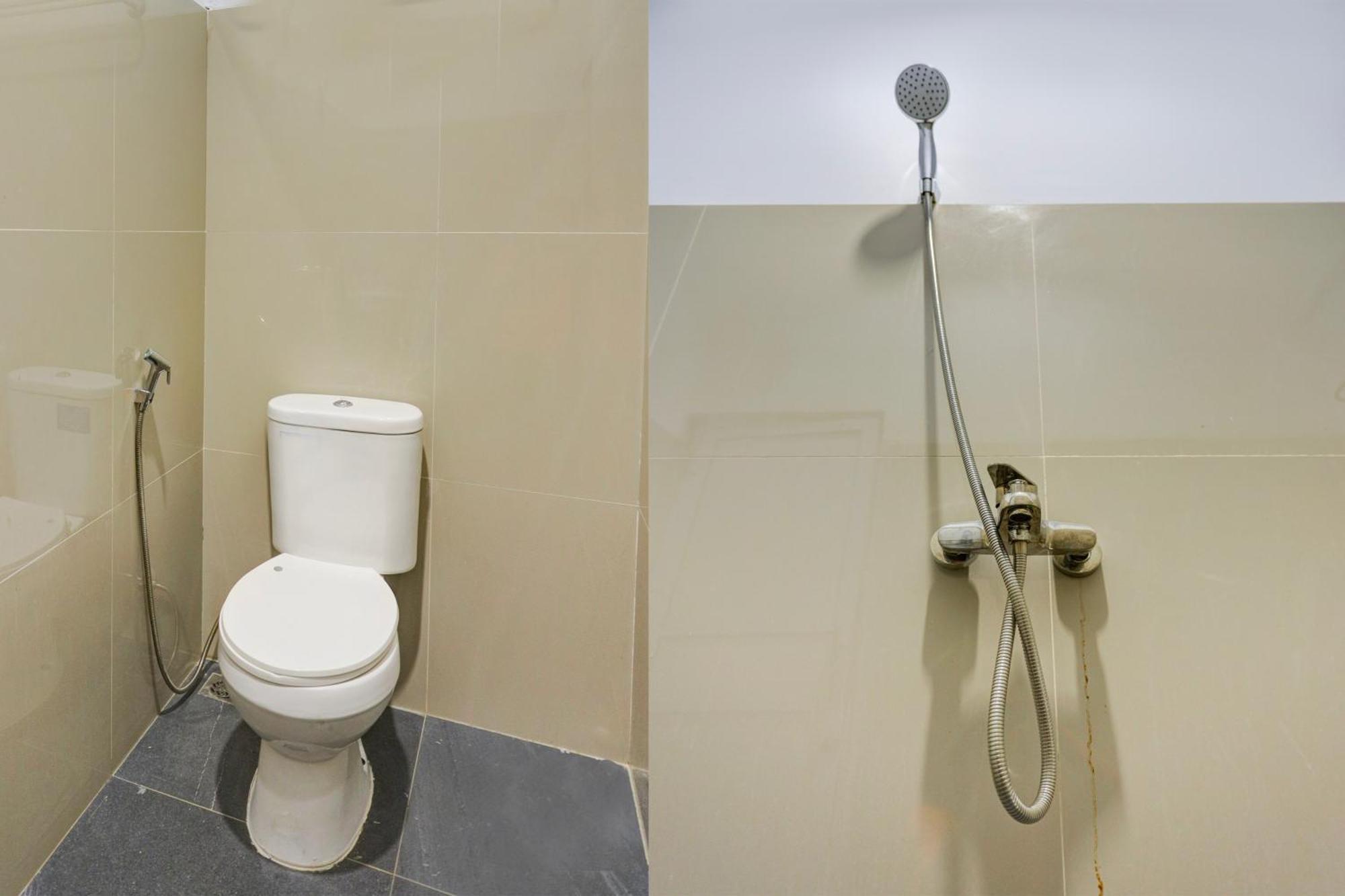 Super Oyo Capital O 93076 Batam Backpacker Guesthouse 2 Pembunuh Buitenkant foto